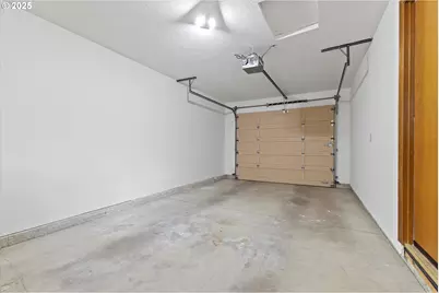 1200 E Johnson Ct, Newberg, OR 97132 - Photo 17