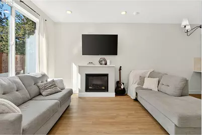 6041 SE Lambert St, Portland, OR 97206 - Photo 5