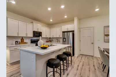 1786 NW Landon St, McMinnville, OR 97128 - Photo 9