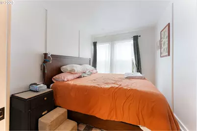 5533 S Kelly Ave, Portland, OR 97239 - Photo 11