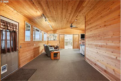 616 D St, Dallesport, WA 98617 - Photo 21