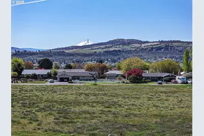 616 D St, Dallesport, WA 98617 - Photo 7