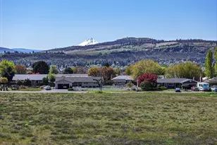 616 D St, Dallesport, WA 98617 - Photo 7