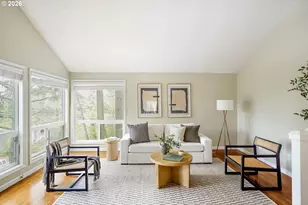 241 Cervantes, Lake Oswego, OR 97035 - Photo 9