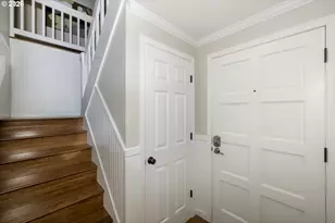 241 Cervantes, Lake Oswego, OR 97035 - Photo 5