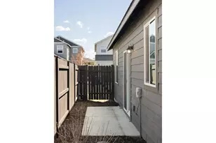 2557 NW Spruce Pl, Redmond, OR 97756 - Photo 23