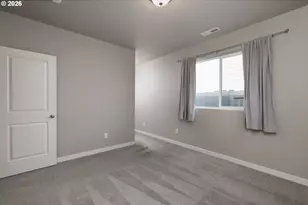 2557 NW Spruce Pl, Redmond, OR 97756 - Photo 9