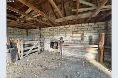 501 Blackaby St, Jordan Valley, OR 97910 - Photo 35