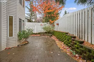 1351 NE Greenway Dr, Gresham, OR 97030 - Photo 29