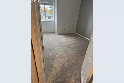 1351 NE Greenway Dr, Gresham, OR 97030 - Photo 23