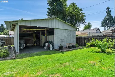 286 N 6th St, Creswell, OR 97426 - Photo 39
