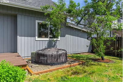 286 N 6th St, Creswell, OR 97426 - Photo 33