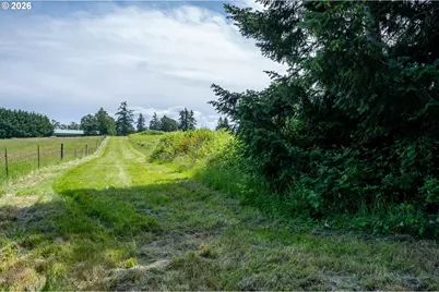 S Ellis Rd #1, Molalla, OR 97038 - Photo 9