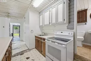 2580 Pioneer Pike, Eugene, OR 97401 - Photo 9