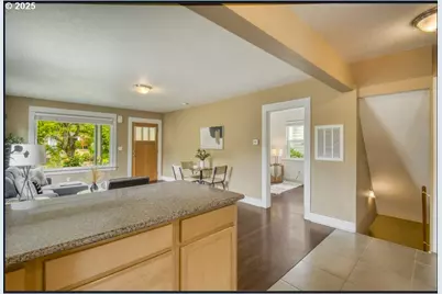 3406 NE 79th Ave, Portland, OR 97213 - Photo 5