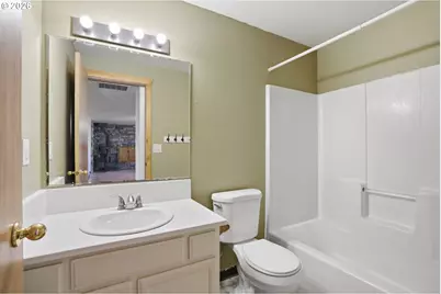 606 N Hubbard Ave, Yacolt, WA 98675 - Photo 13