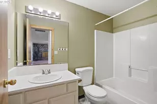 606 N Hubbard Ave, Yacolt, WA 98675 - Photo 13