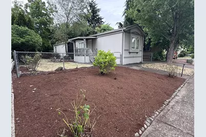 369 Lacasa St, Eugene, OR 97402 - Photo 23