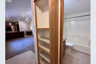 369 Lacasa St, Eugene, OR 97402 - Photo 17