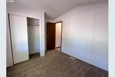369 Lacasa St, Eugene, OR 97402 - Photo 19