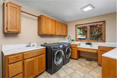 16969 NW Hazelgrove Ct, Beaverton, OR 97006 - Photo 41