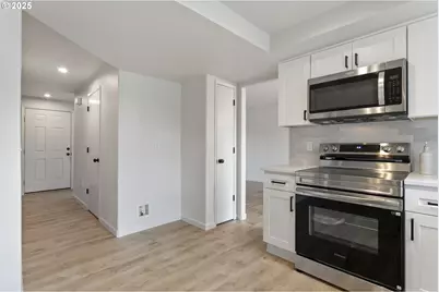 16301 NE 77th Cir, Vancouver, WA 98682 - Photo 9