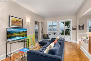 731 SW King Ave, Portland, OR 97205 - Photo 7