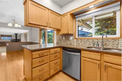 1574 SE Bush St, Hillsboro, OR 97123 - Photo 15