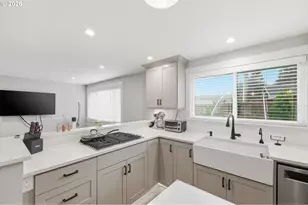 1440 Amberland Ave, Eugene, OR 97401 - Photo 9