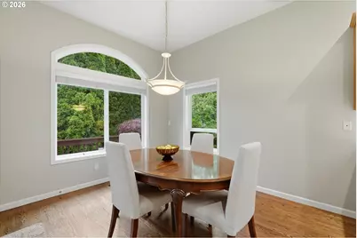 12638 Adrian Ct, Lake Oswego, OR 97034 - Photo 11