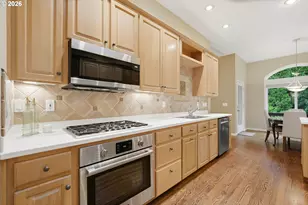 12638 Adrian Ct, Lake Oswego, OR 97034 - Photo 13