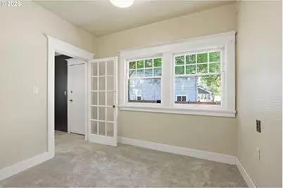 2249 E Burnside St, Portland, OR 97214 - Photo 11