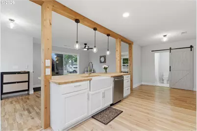 915 E 1st St, Yamhill, OR 97148 - Photo 19