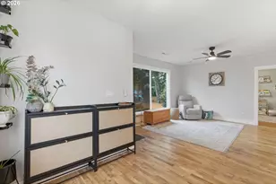 915 E 1st St, Yamhill, OR 97148 - Photo 9