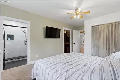 915 E 1st St, Yamhill, OR 97148 - Photo 29
