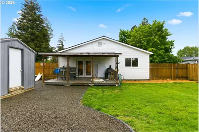 915 E 1st St, Yamhill, OR 97148 - Photo 39