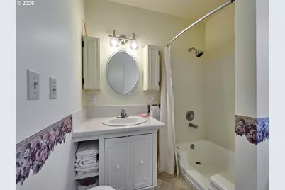1010 Randolph Rd, Woodburn, OR 97071 - Photo 23
