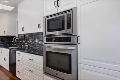 9215 Trout Pl, Gleneden Beach, OR 97388 - Photo 7