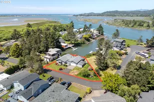 9215 Trout Pl, Gleneden Beach, OR 97388 - Photo 3