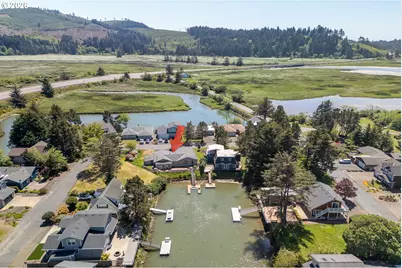 9215 Trout Pl, Gleneden Beach, OR 97388 - Photo 15