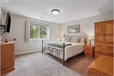 2813 SE Baker Ave, Gresham, OR 97080 - Photo 17