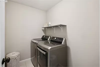 2813 SE Baker Ave, Gresham, OR 97080 - Photo 25