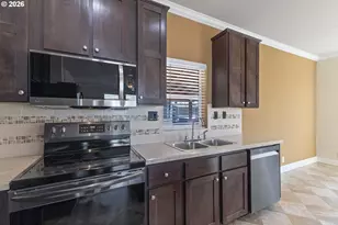 576 SW Georgetown Way, Beaverton, OR 97006 - Photo 9