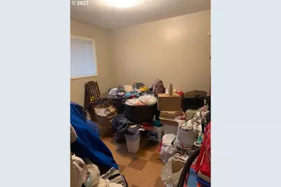 9212 N Saint Louis Ave, Portland, OR 97203 - Photo 17