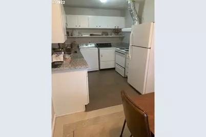 9212 N Saint Louis Ave, Portland, OR 97203 - Photo 19