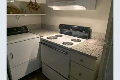 9212 N Saint Louis Ave, Portland, OR 97203 - Photo 31