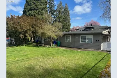 9212 N Saint Louis Ave, Portland, OR 97203 - Photo 1