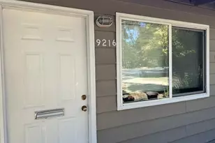 9212 N Saint Louis Ave, Portland, OR 97203 - Photo 5