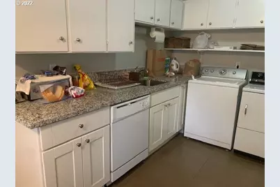 9212 N Saint Louis Ave, Portland, OR 97203 - Photo 29