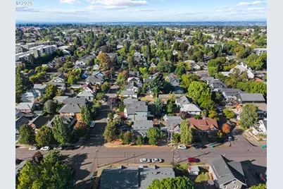 109 NE Shaver St #2, Portland, OR 97212 - Photo 37